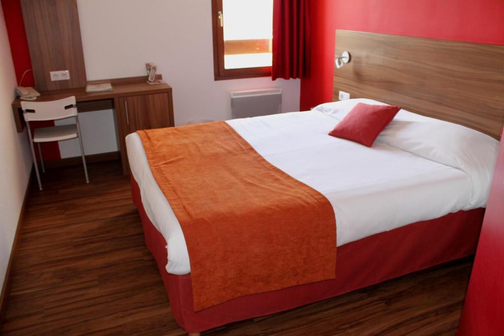 La Cle Des Champs Hotel Montmélian Szoba fotó